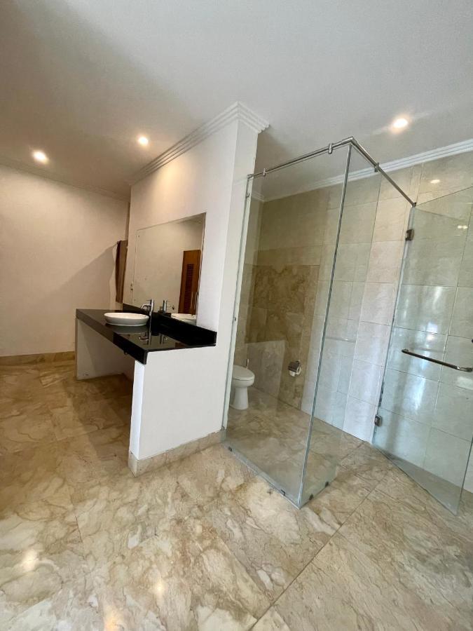 Private Suite In A Kids Friendly Big Shared Villa In Canggu מראה חיצוני תמונה