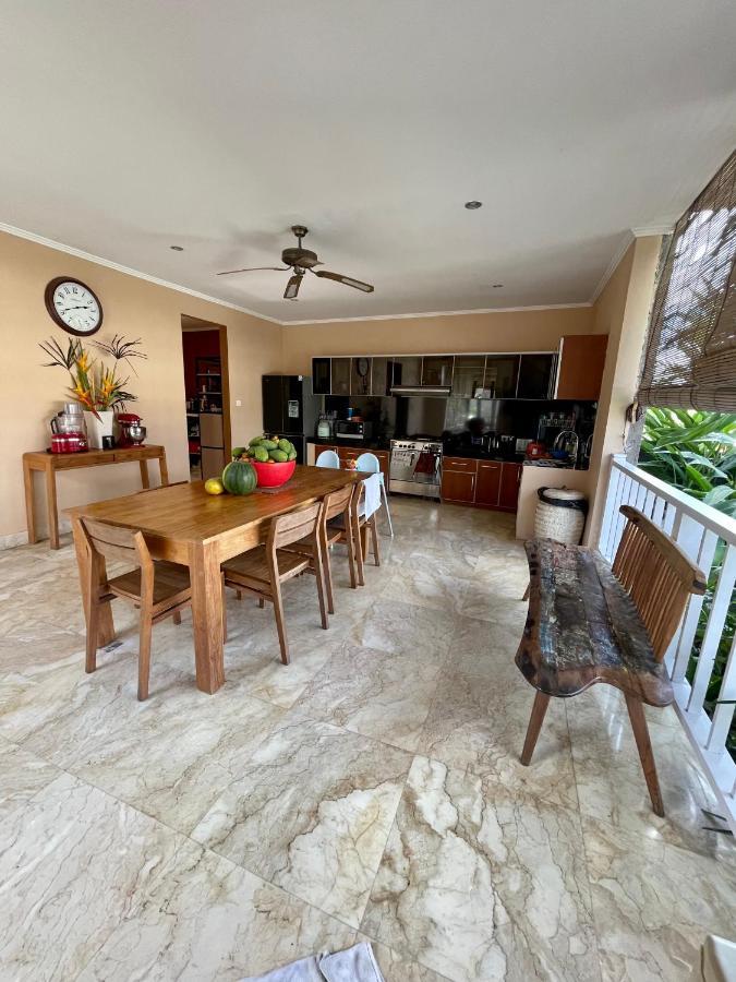 Private Suite In A Kids Friendly Big Shared Villa In Canggu מראה חיצוני תמונה