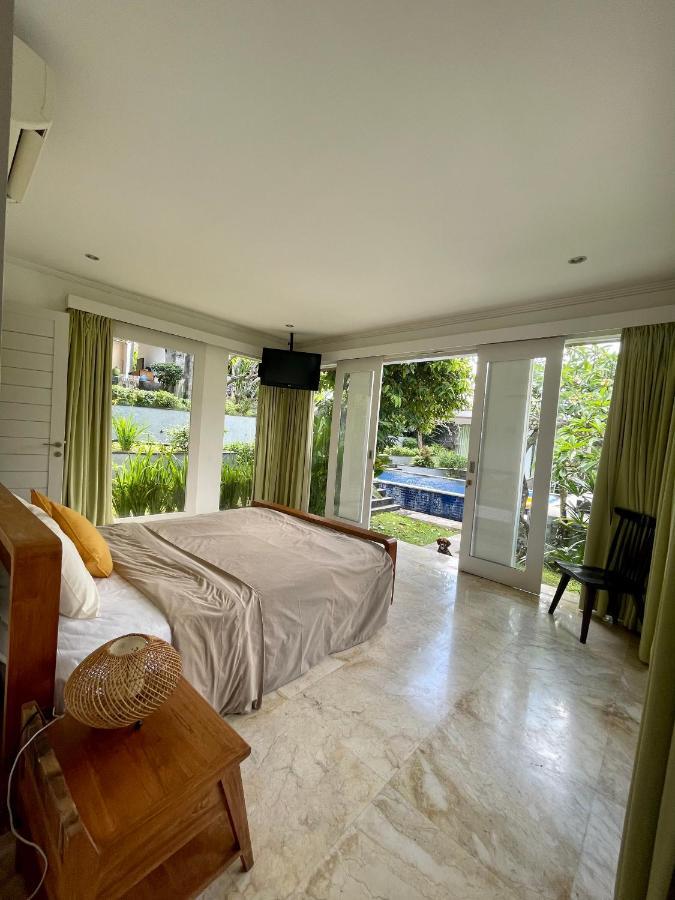 Private Suite In A Kids Friendly Big Shared Villa In Canggu מראה חיצוני תמונה
