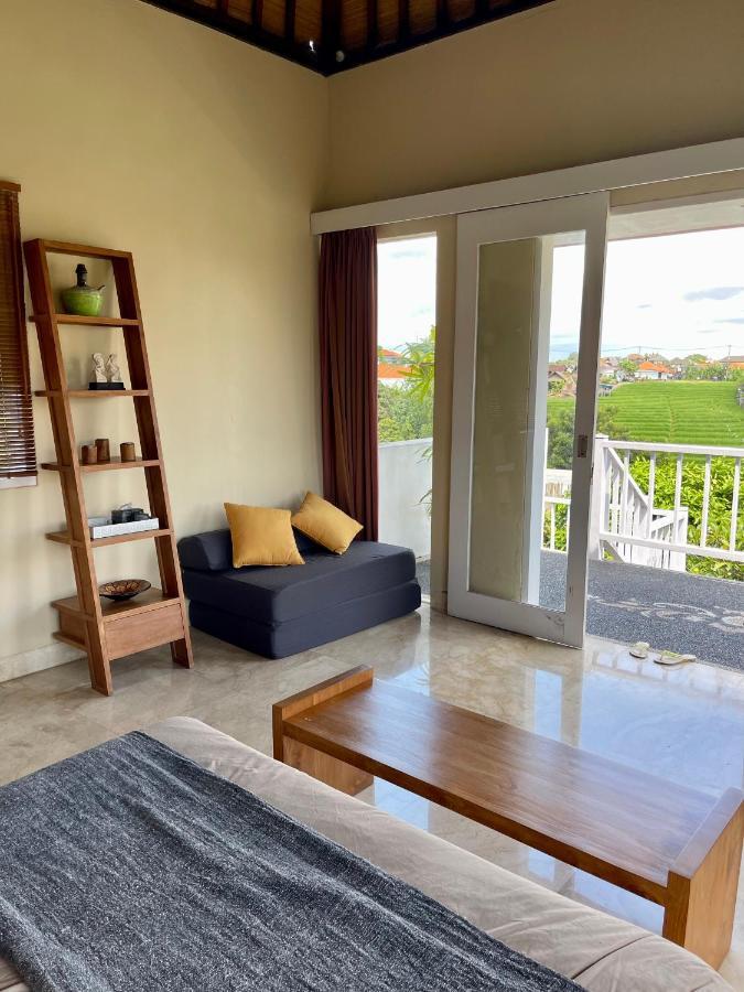 Private Suite In A Kids Friendly Big Shared Villa In Canggu מראה חיצוני תמונה