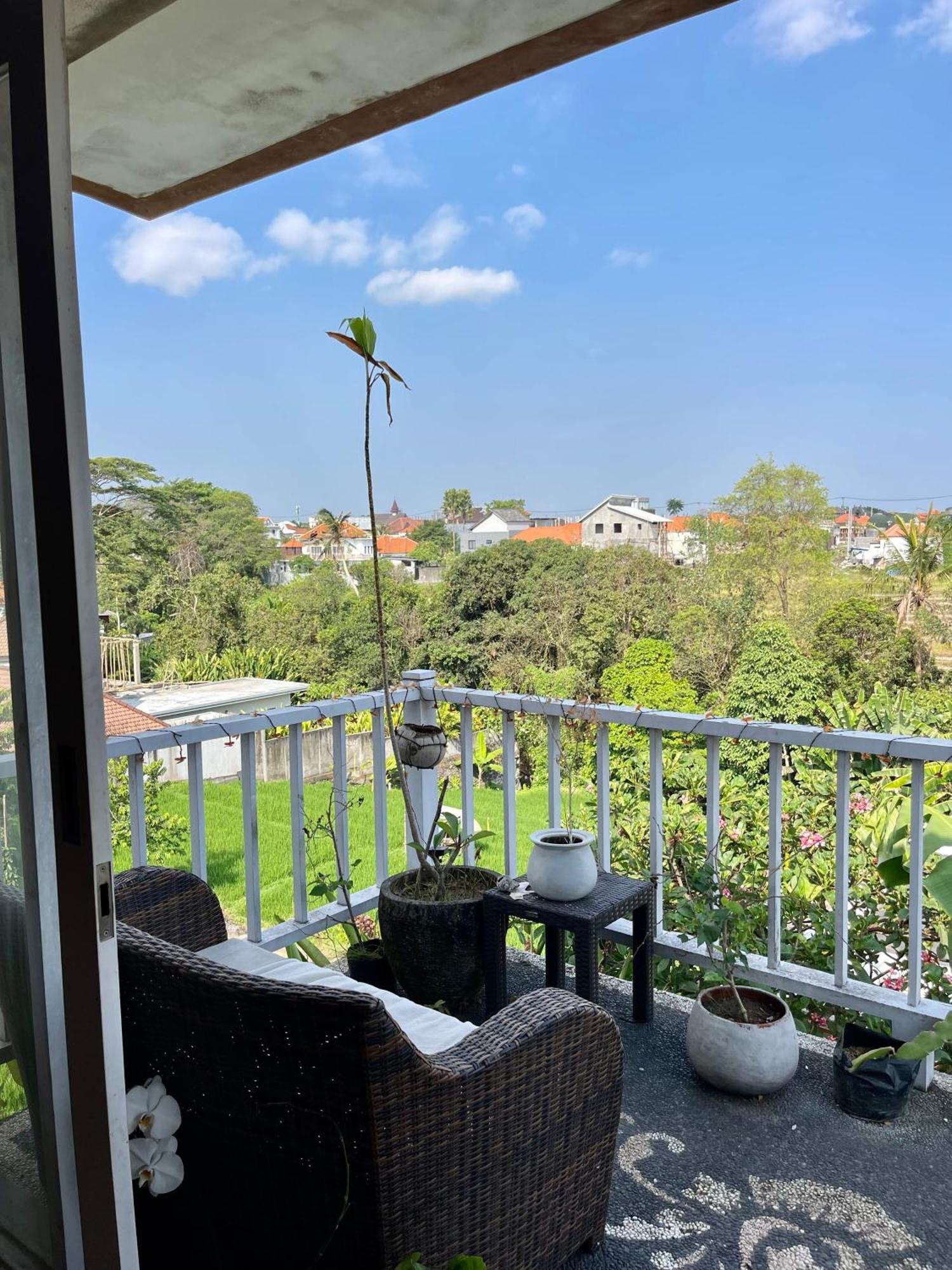 Private Suite In A Kids Friendly Big Shared Villa In Canggu מראה חיצוני תמונה